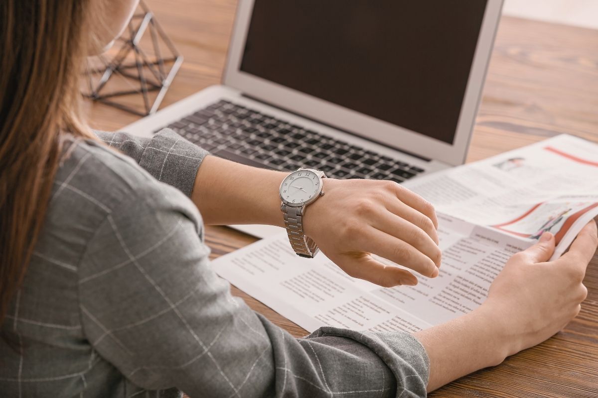 Doktorandin mit Zeitdruck